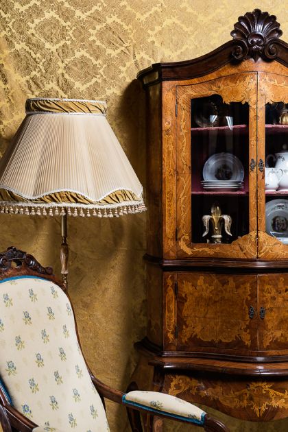 Antiquariato d'epoca restaurato